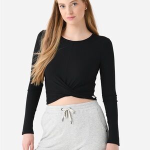Vuori Twist Front Top